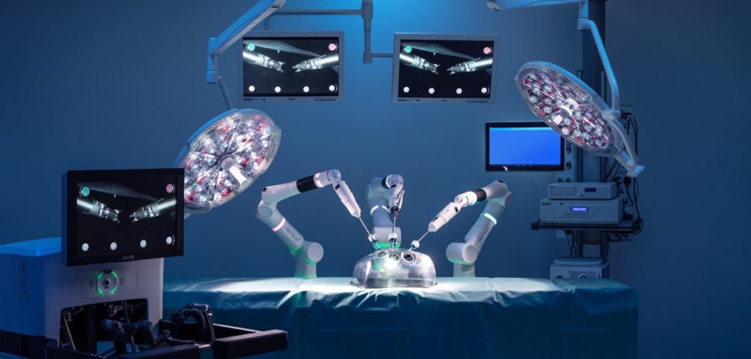 UK Surgical Robot Begins First Gynaecological Procedures In NHS