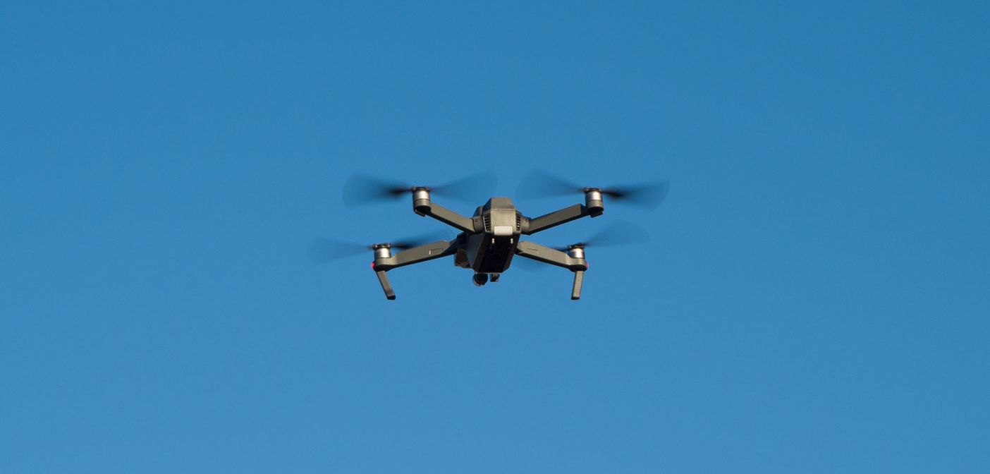 New algorithm flies drones faster than human, study finds | Robotics ...